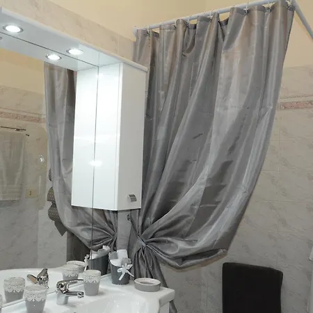 Maison Huguette 奇维塔韦基亚