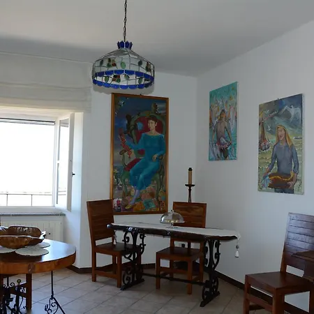 住宿加早餐酒店 Maison Huguette 奇维塔韦基亚