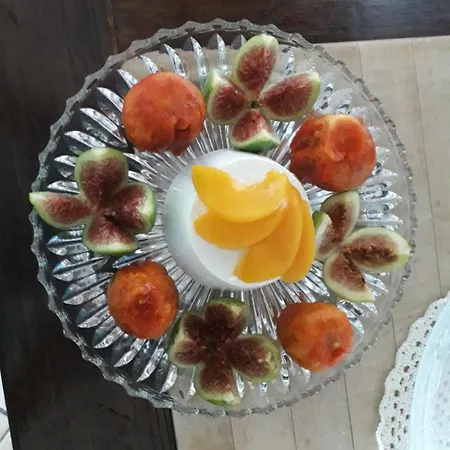 לינה וארוחת בוקר Maison Huguette